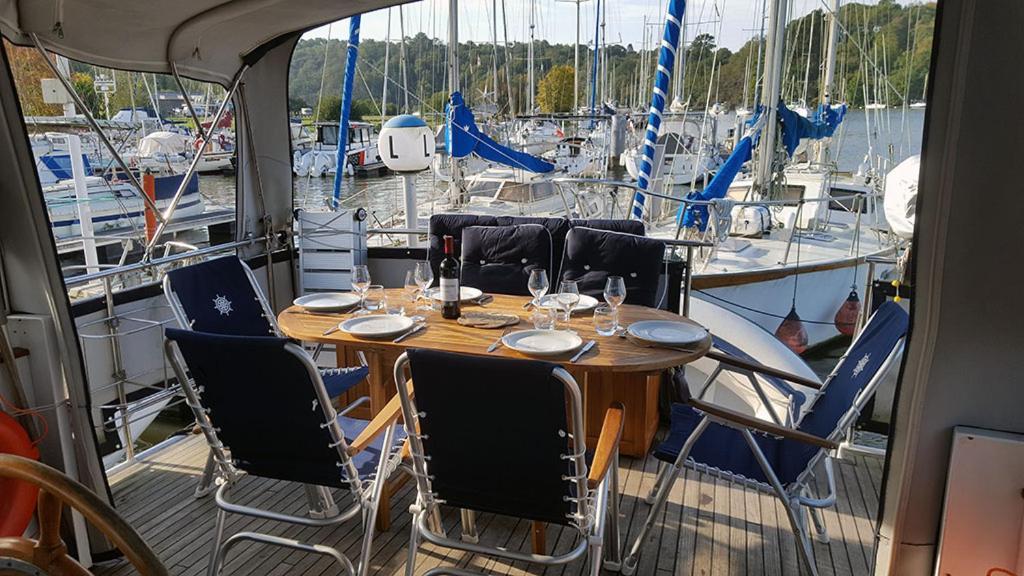 Hotel Vedette Hollandaise De 13 M Pour Sejour Insolite à Nivillac Extérieur photo
