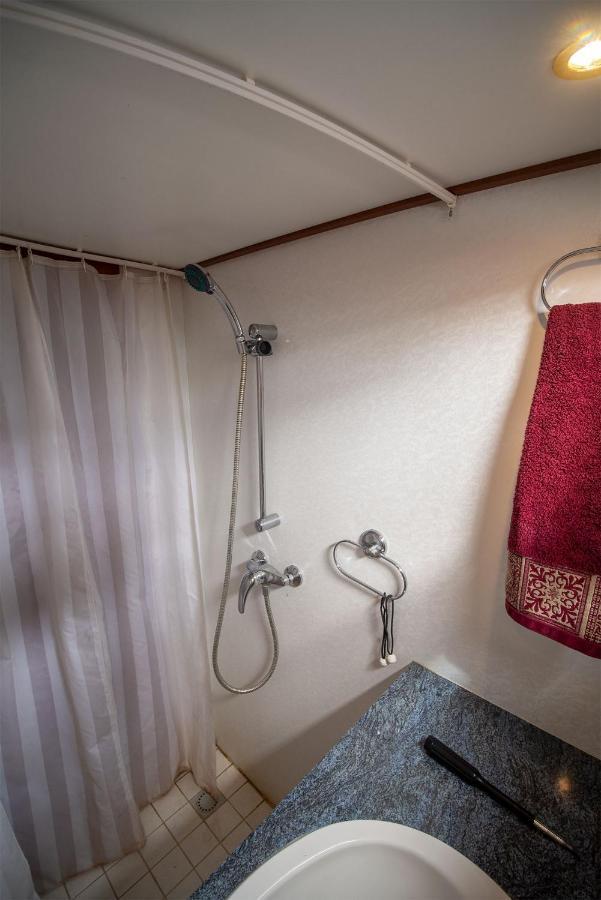Hotel Vedette Hollandaise De 13 M Pour Sejour Insolite à Nivillac Extérieur photo